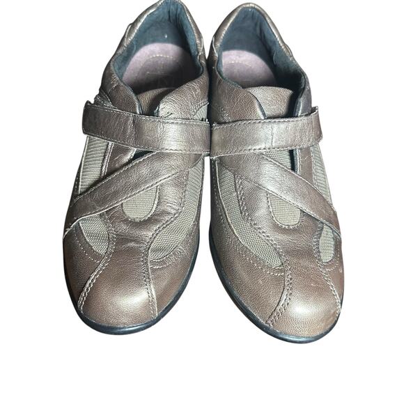 Clarks Metallic Bronze Leather Cross-Strap Slip-Ons - Size 7.5 - Picture 4 of 11